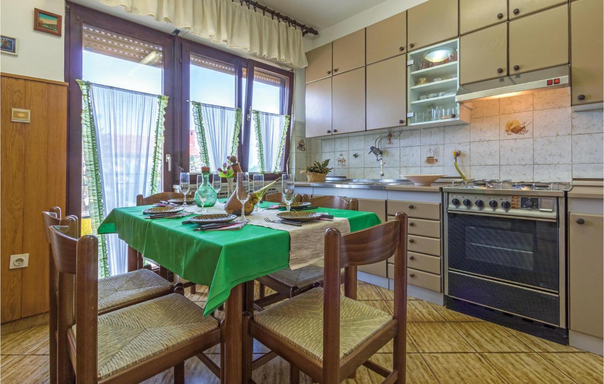 4 Bedroom Pet Friendly Home In Štinjan Kültér fotó